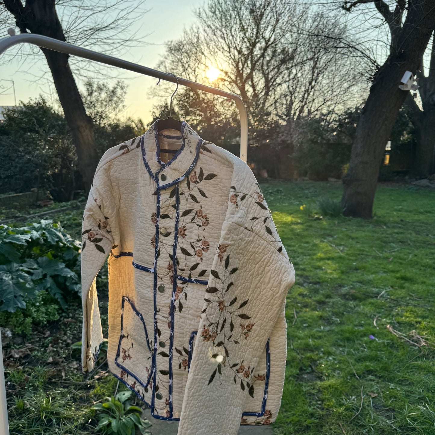 Vintage Embroidered Quilt Jacket - Creme